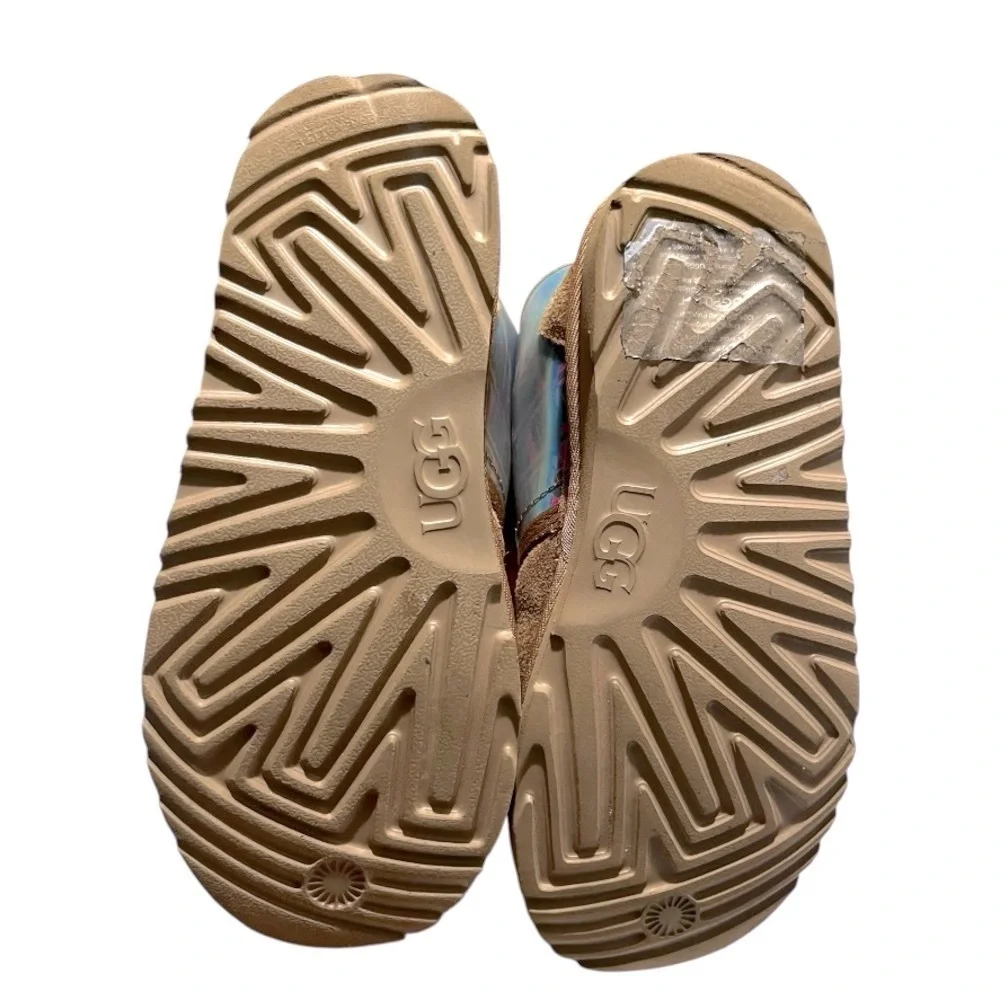 NEW UGG Neumel Chromatic Shoes Chestnut Big Kids Sz 4 Iridescent Chukka Rainbow